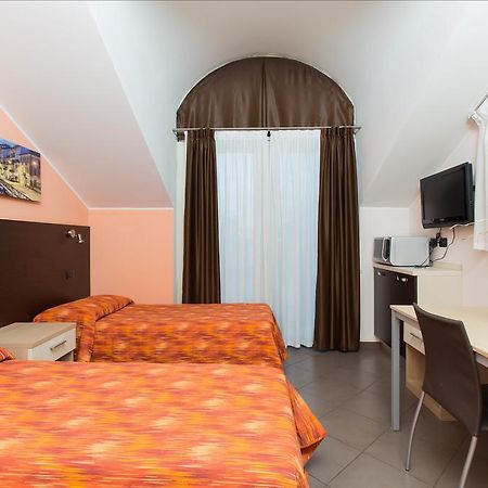 Residenza Villa Regina Monza Ngoại thất bức ảnh