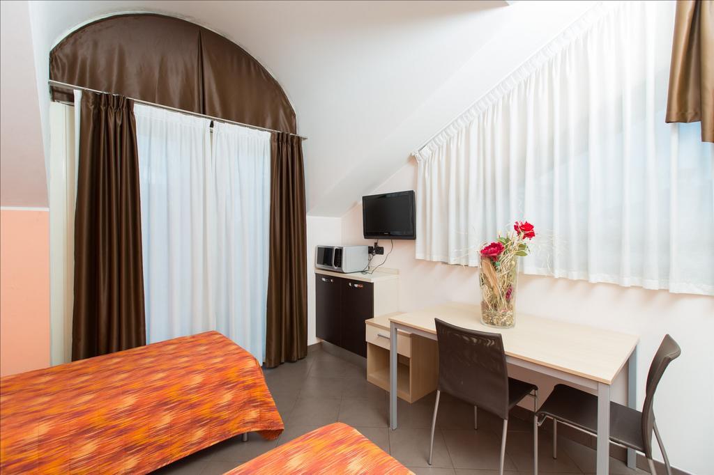 Residenza Villa Regina Monza Ngoại thất bức ảnh